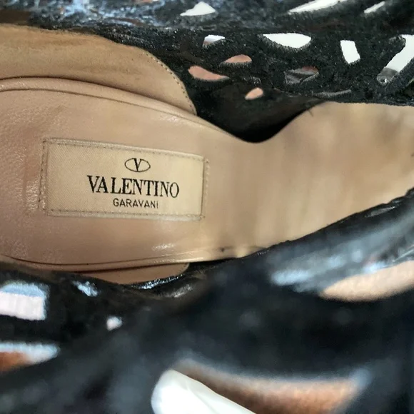 Valentino Garavani Black Suede Laser Cut Ankle Boots, Size 38 - Picture 12 of 14